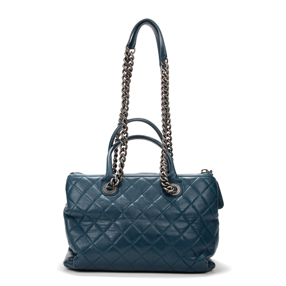 Chanel Shopper